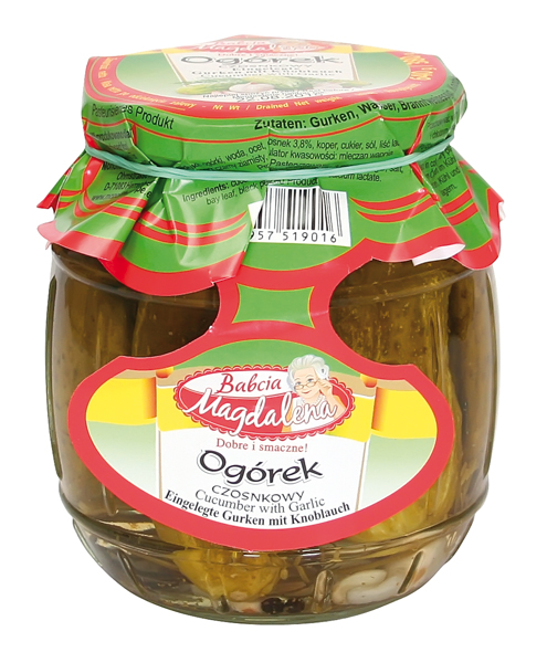 Gemarineerde komkommers met knoflook