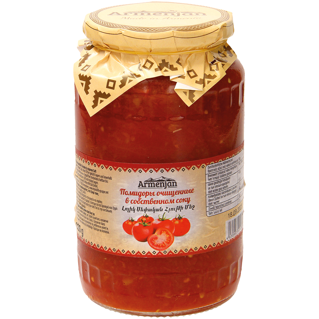 Oчищенные помидоры в собственном соку