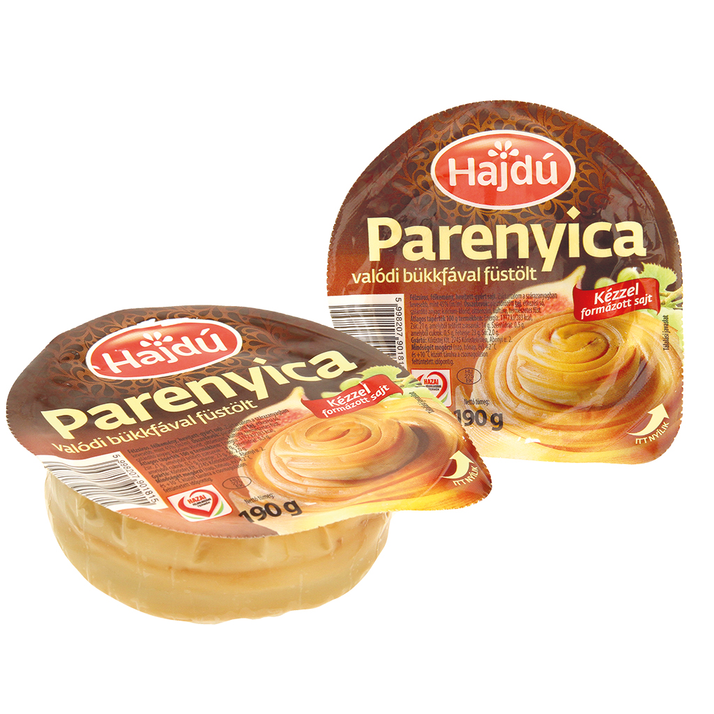 Hongaarse pasta gevangen kaas "Parenyica", gerookt 45% vet i
