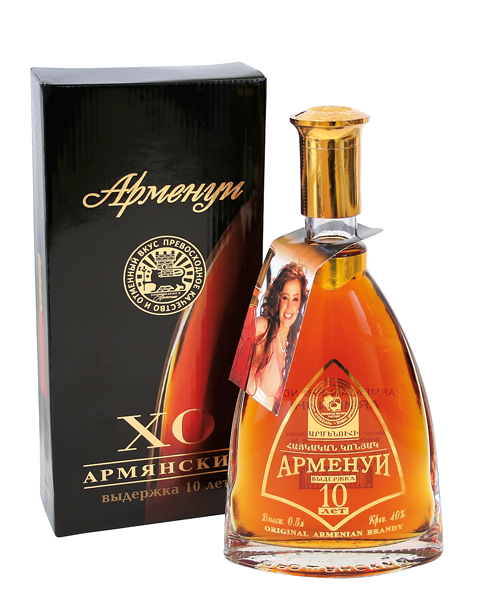 Армянский коньяк "Арменуи" выдержка 10 лет 40% алк.