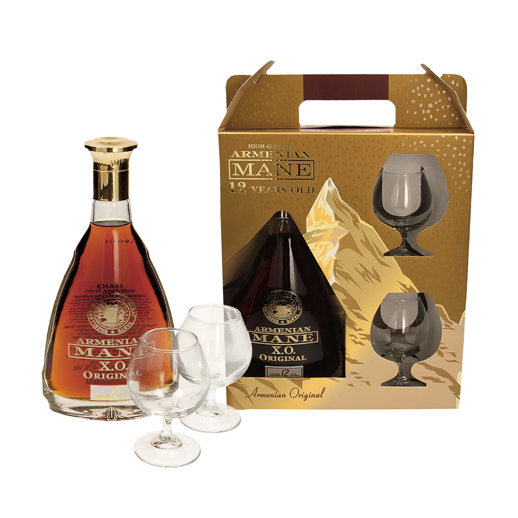 Arm. Brandy MANE 12 jaar oud cadeau-set met 2 glazen 40% vol