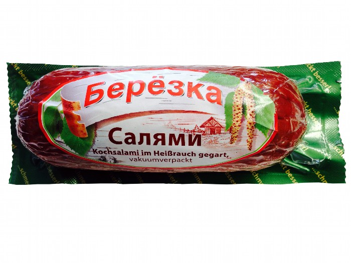 Kooksalami in hete rook bereid "Berjozka"