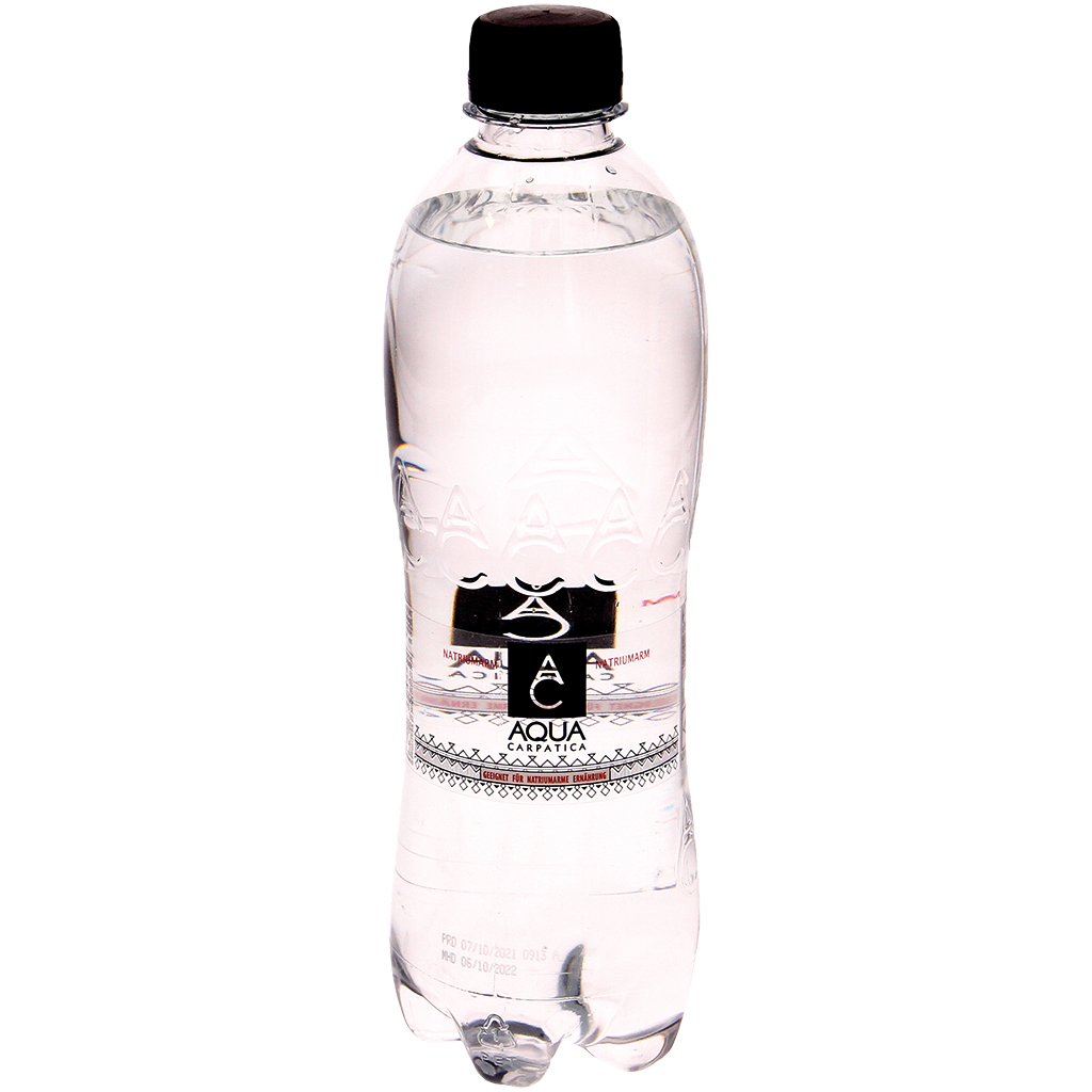 Natuurlijk mineraalwater met koolzuur toegevoegd