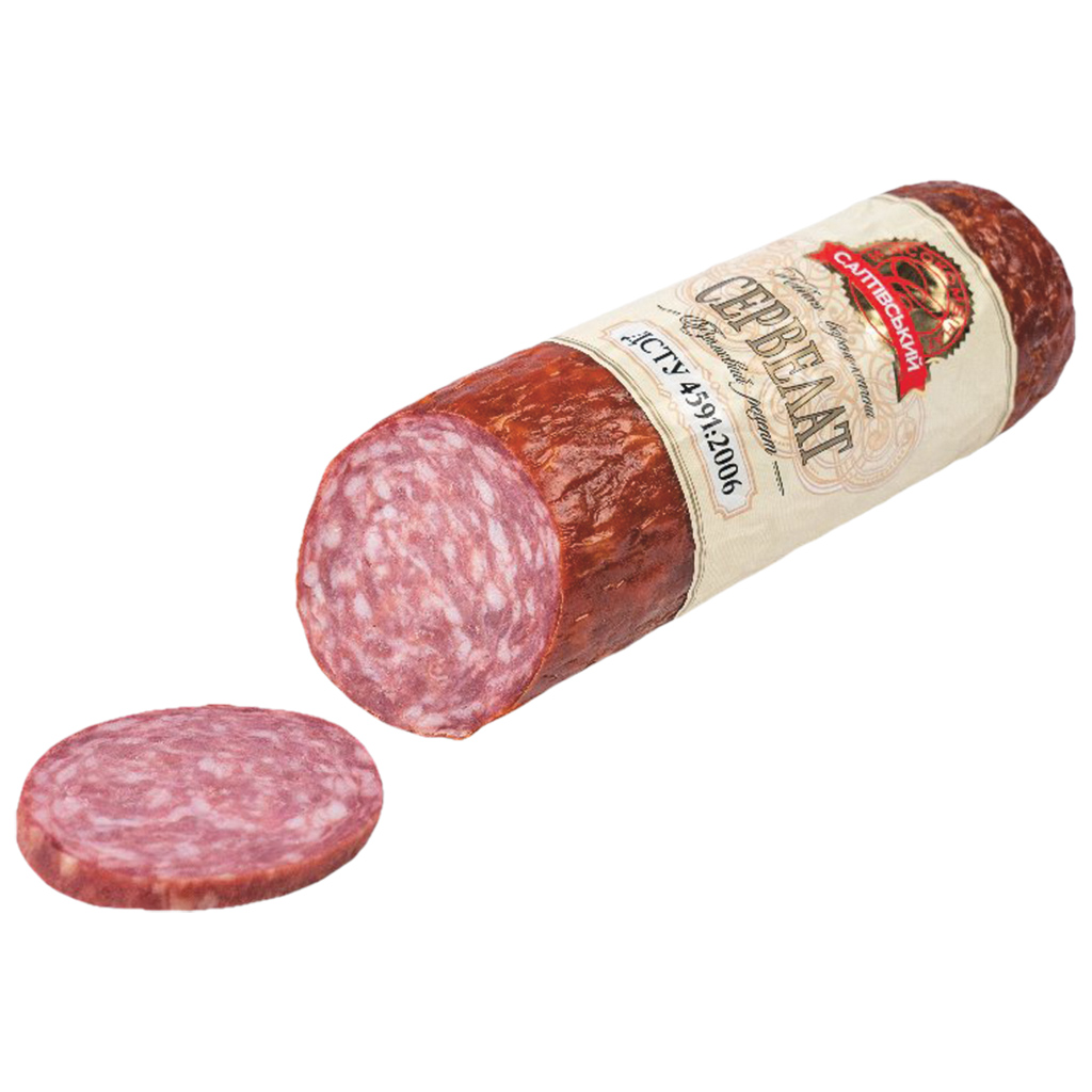 Gerookte braadworst van varkens- en rundvlees "Servelat" van Oekraïense stijl, met aroma.