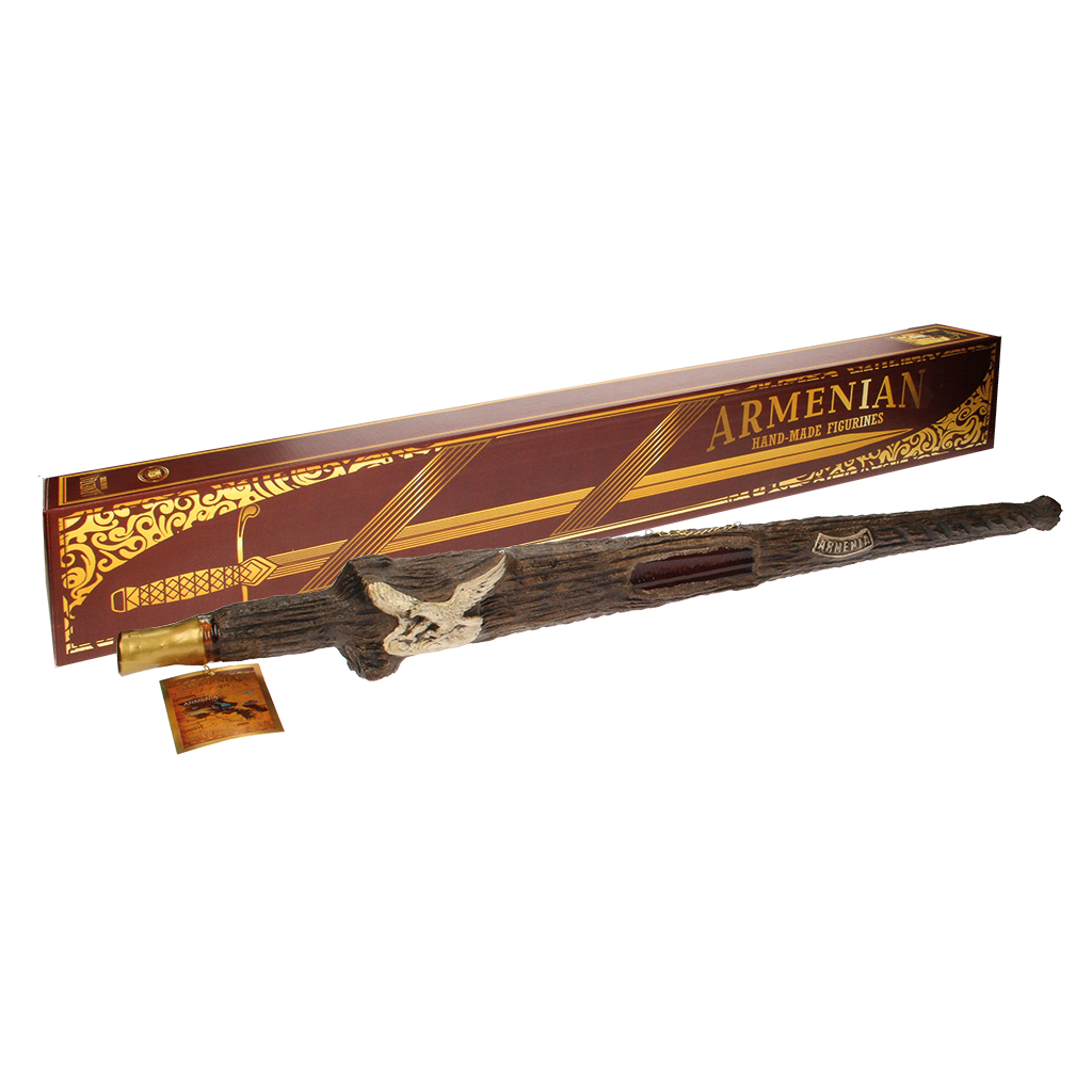 Armeense brandy "ZWAARD MET RAAM" 40 % vol. in geschenkdoos