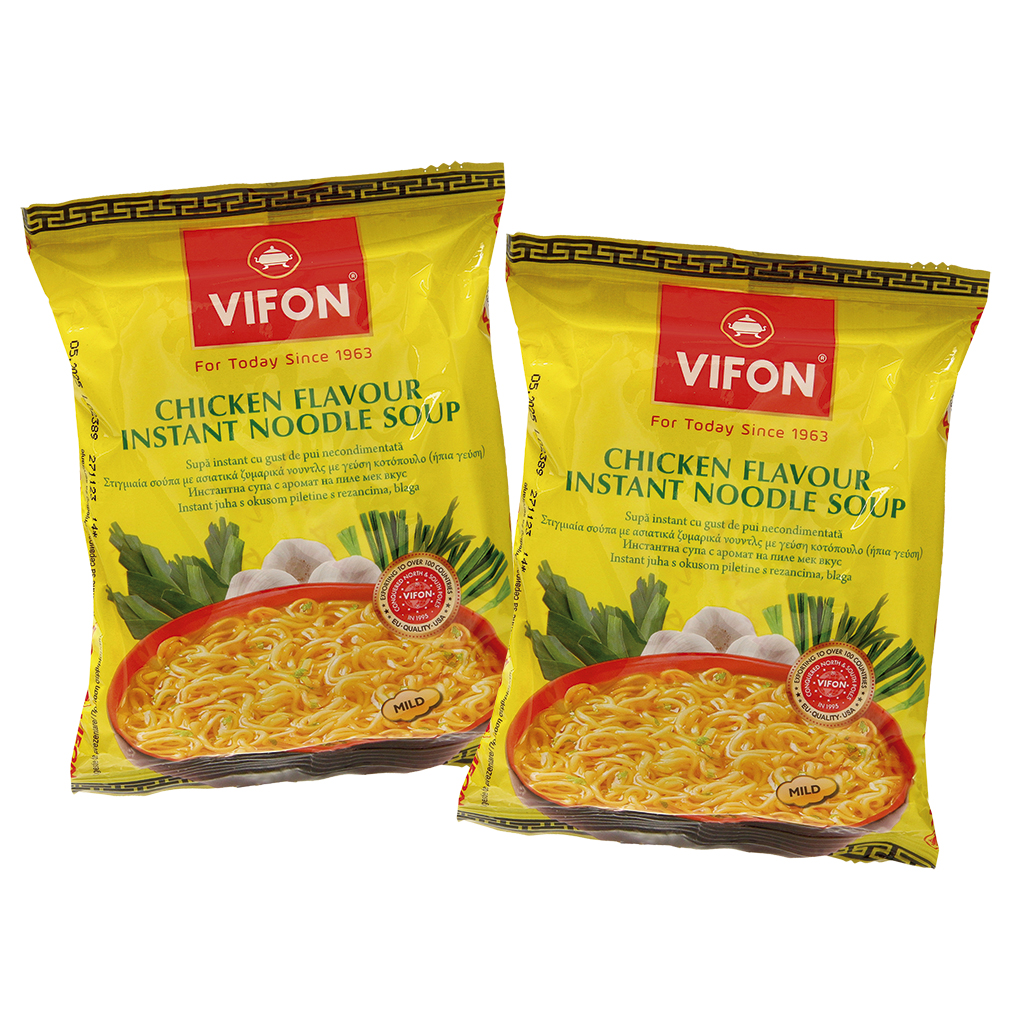 Лапша быстрого приготовления со вкусом курицы.