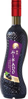 Mikado zoete rode wijn met zwarte bes smaak 6.9% 0,7l