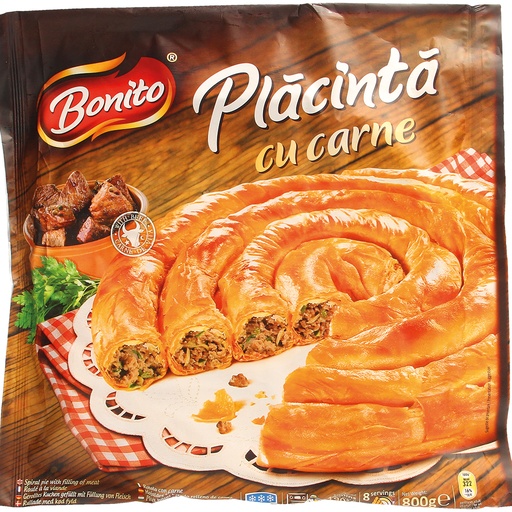 Yufka-deeg gebak met vleessvulling, diepgevroren