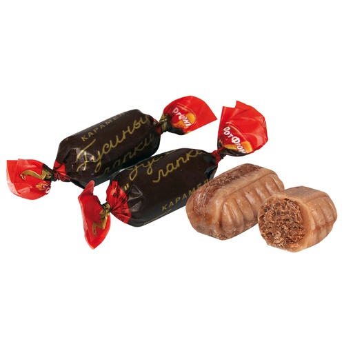 Karamel "Gusinye lapki" met cacao- en amandelvulling