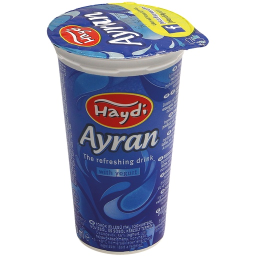 Yoghurt drank naar Turkse stijl "Ayran"
