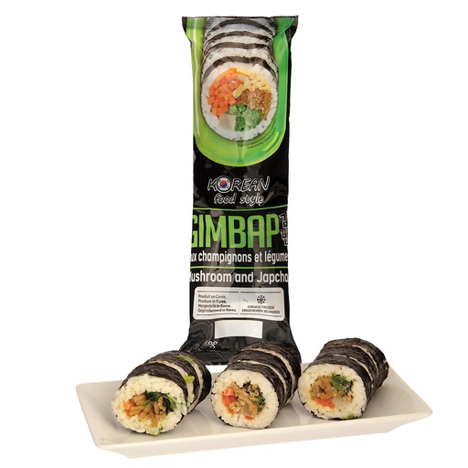 Bevroren Gimbap met tofu en klis. Diepvriesproduct.