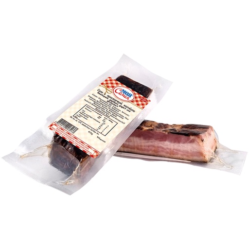 Varkensbuikspek gezouten, gekookt en gerookt