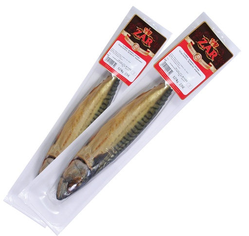 Koudgerookte makreel (Scomber scombrus) met kop, niet schoon